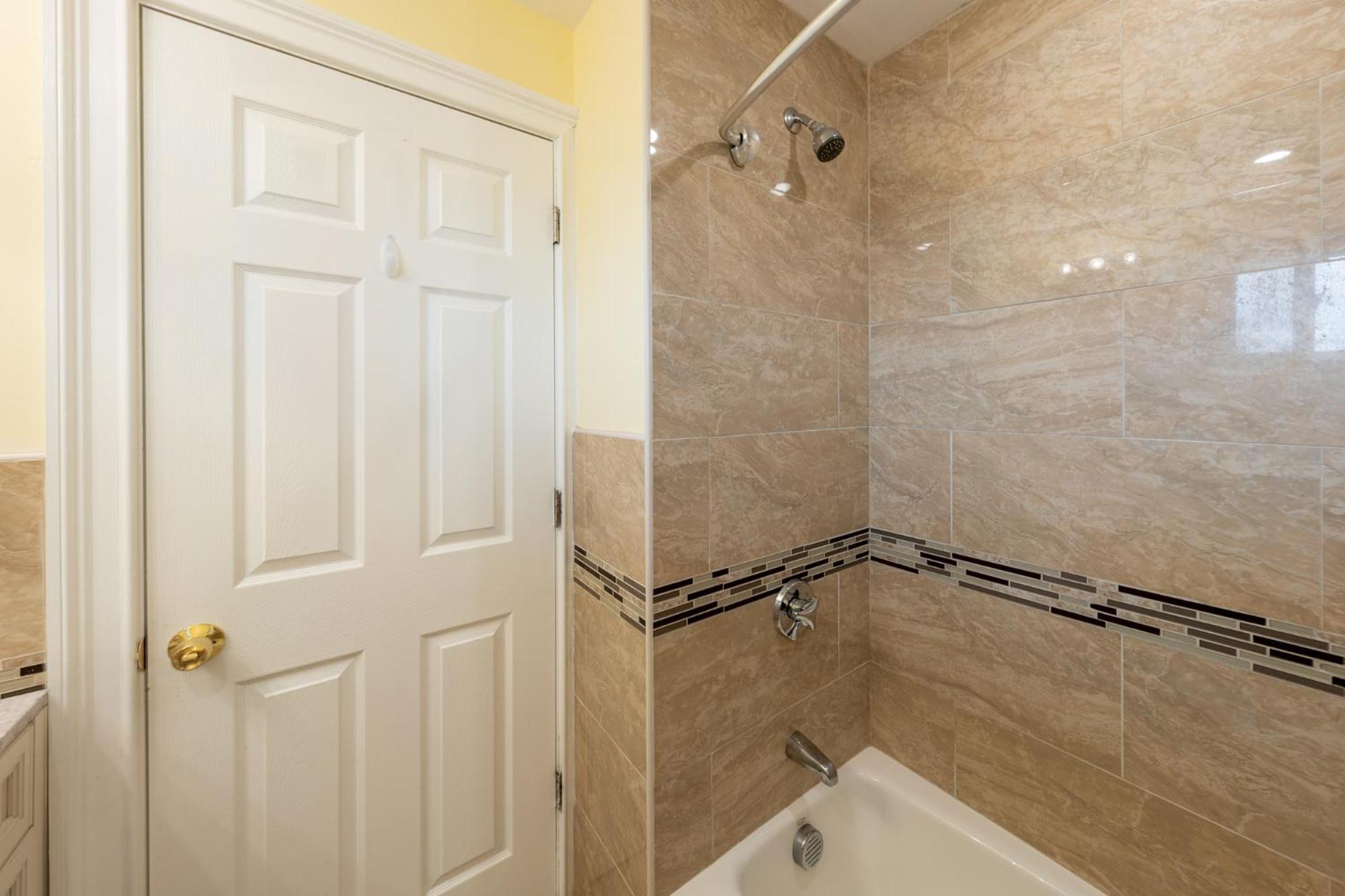 90 - 4br Dorchester - Sleek Near Marina Bay * Boston